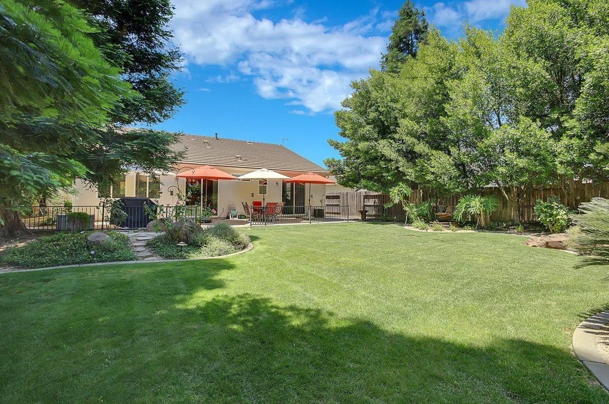 2347 Oregon Way, Yuba City CA  95991-8464 exterior