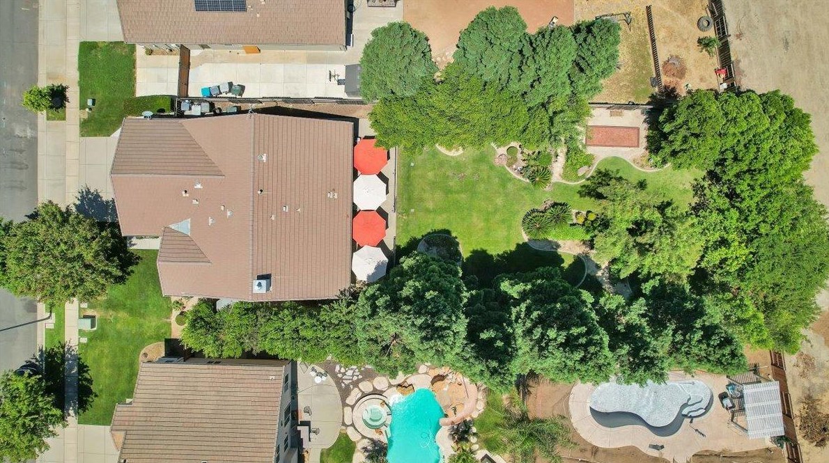 2347 Oregon Way, Yuba City CA  95991-8464 exterior