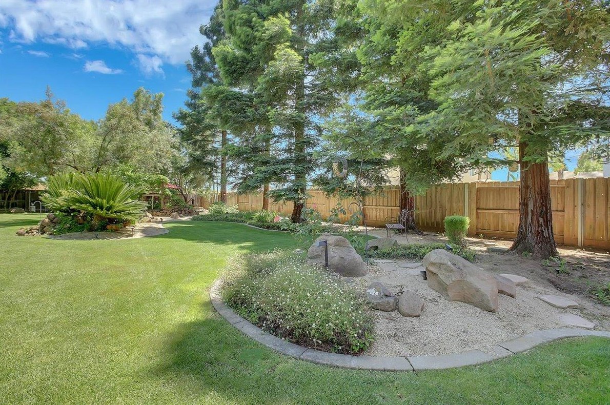 2347 Oregon Way, Yuba City CA  95991-8464 exterior