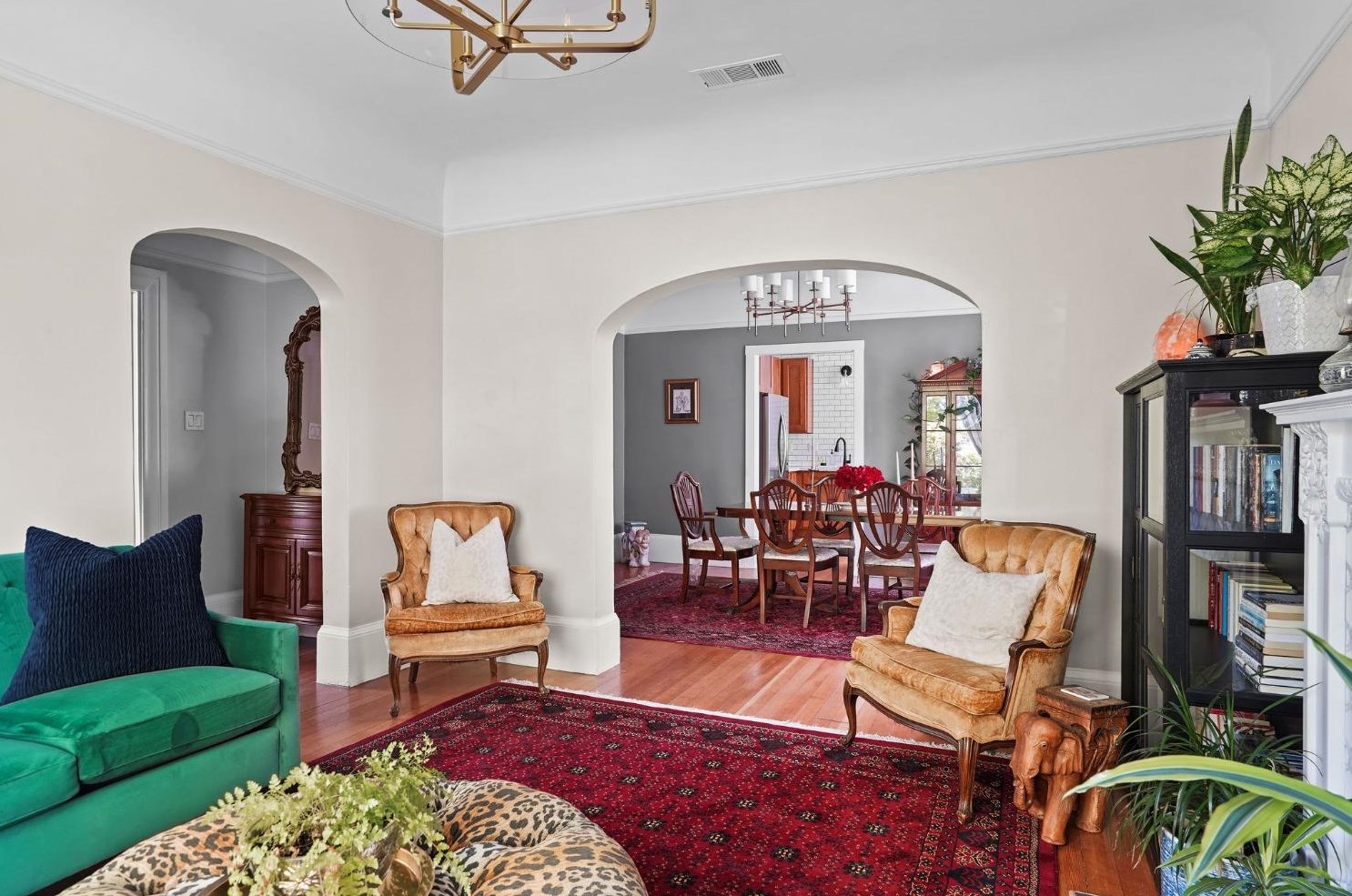 1910 3rd Ave, Sacramento CA  95818-3004 exterior