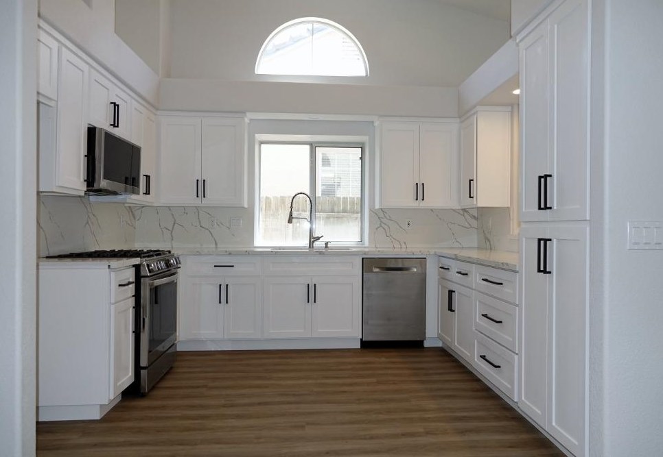 3352 Chapelle Dr, Roseville CA  95661-3950 exterior