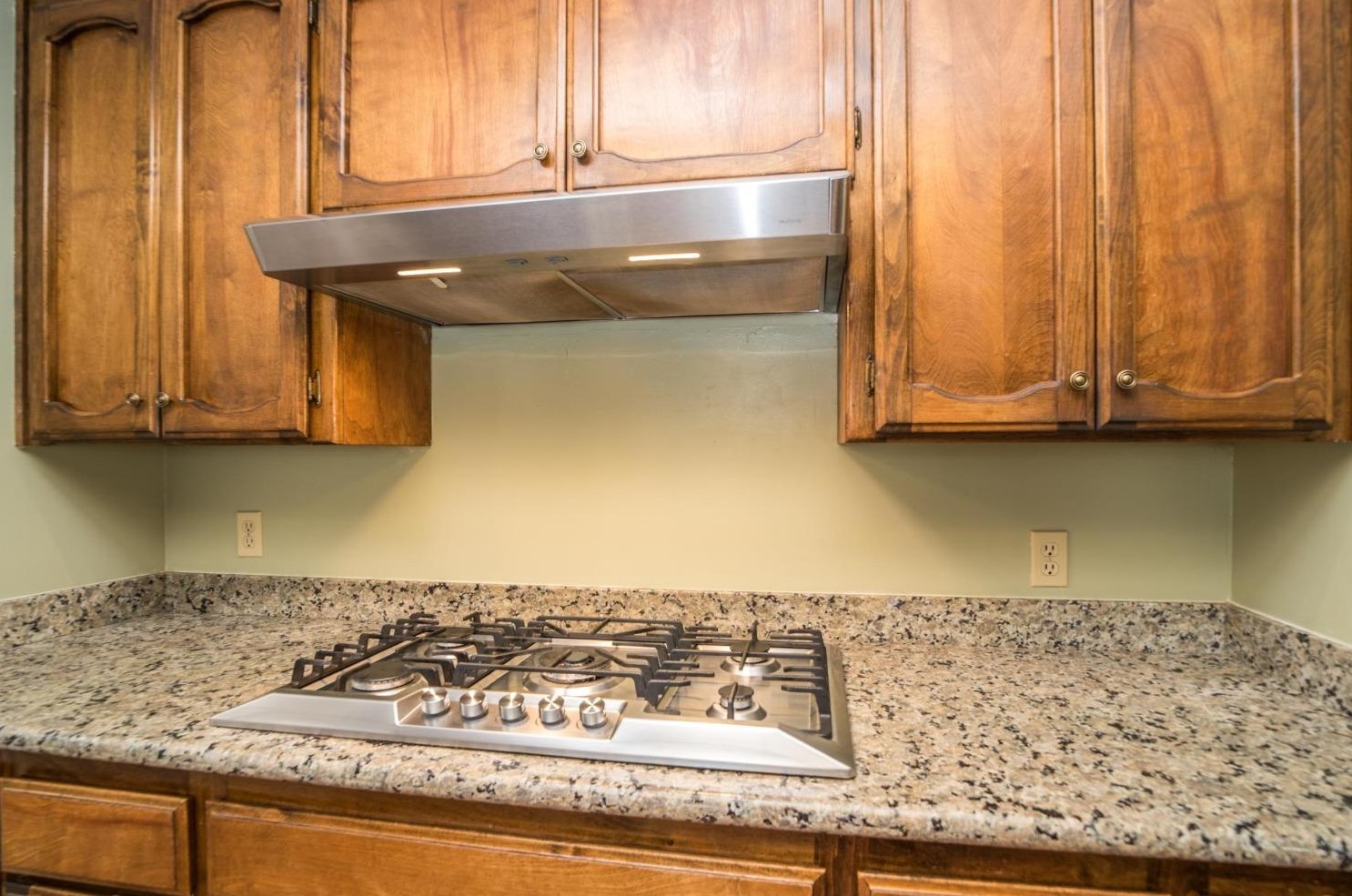 648 Franklin Ave, Yuba City CA  95991-5508 exterior