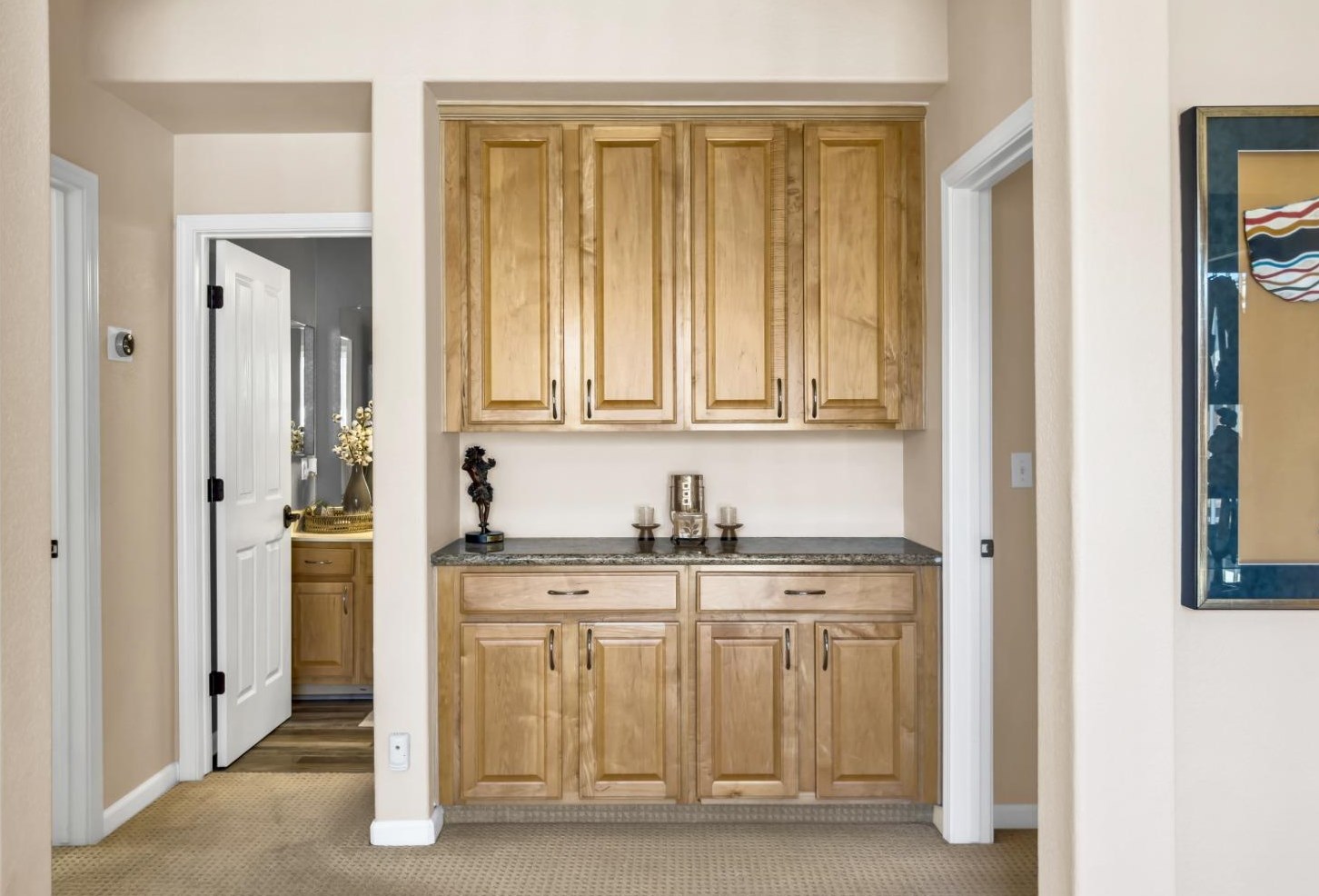 2032 Bastona Dr, Elk Grove CA 95758-7105 exterior