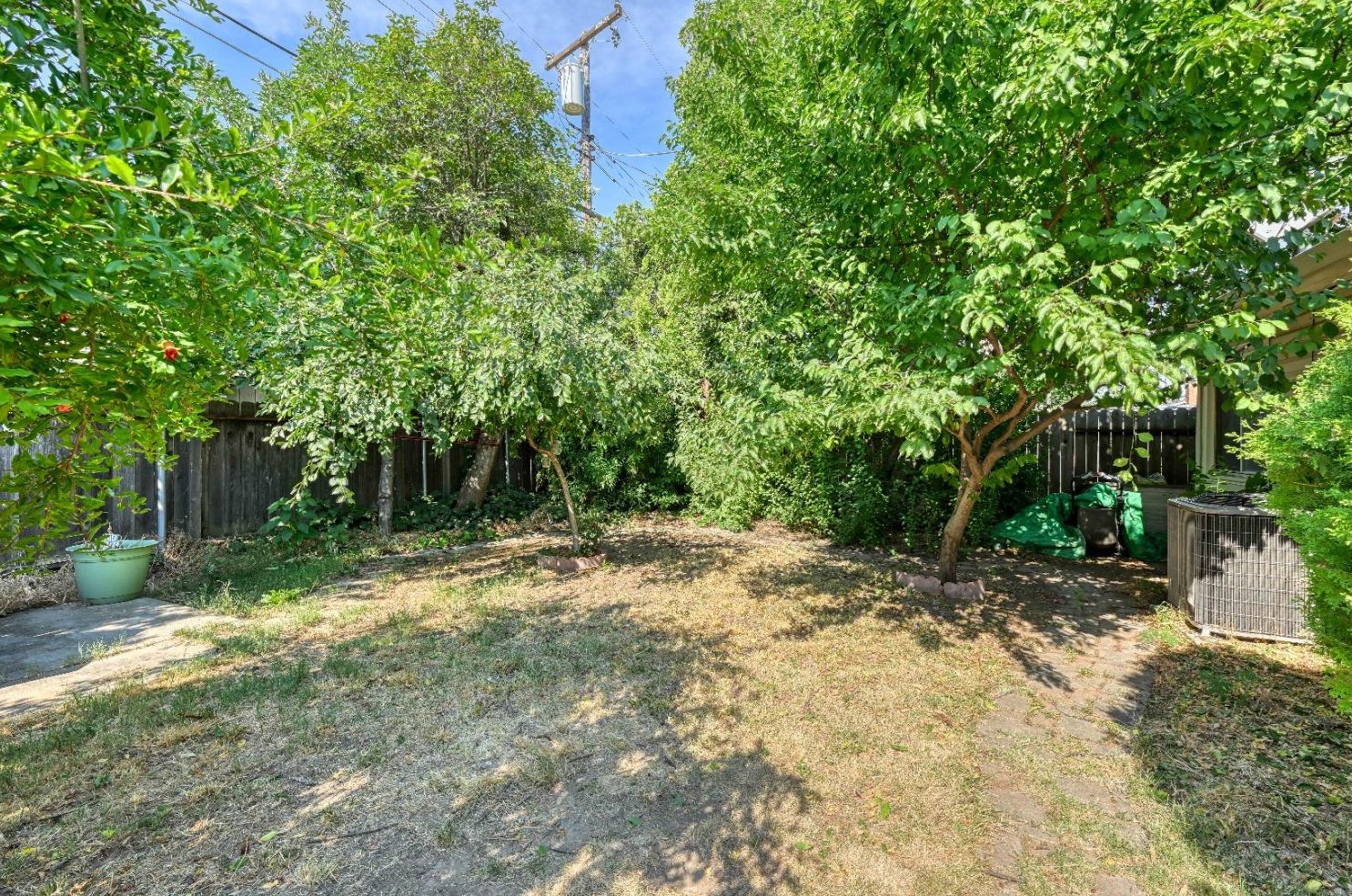 3112 Hurley Way, Sacramento CA  95864-3852 exterior