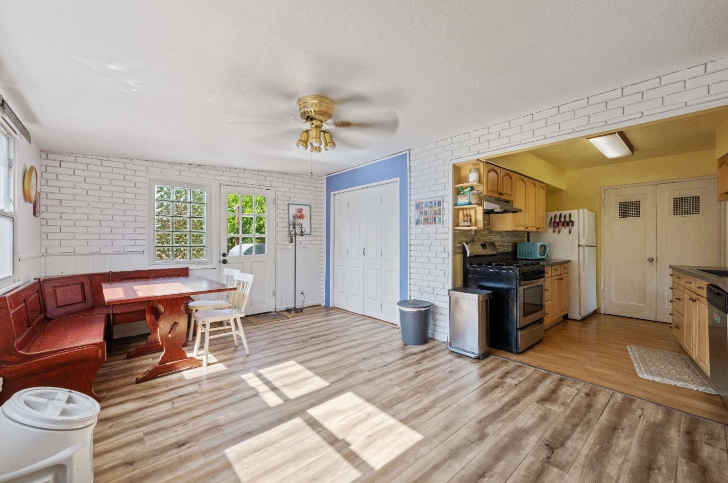 3112 Hurley Way, Sacramento CA  95864-3852 exterior