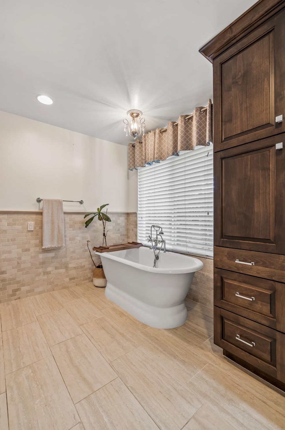 2923 Alder Point Dr, Roseville CA 95661-5181 exterior