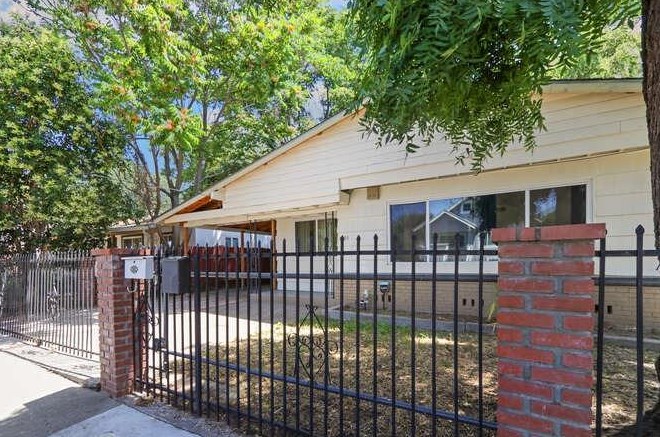 4501 48th St, Sacramento CA  95820-4507 exterior