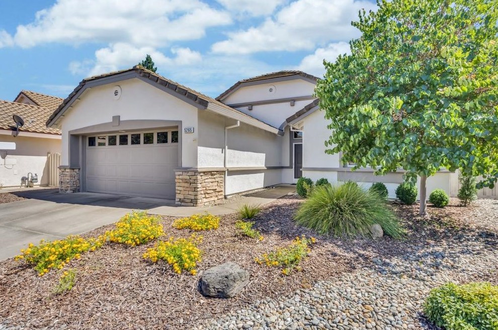 5265 Angelrock Loop, Roseville CA  95747-8251 exterior