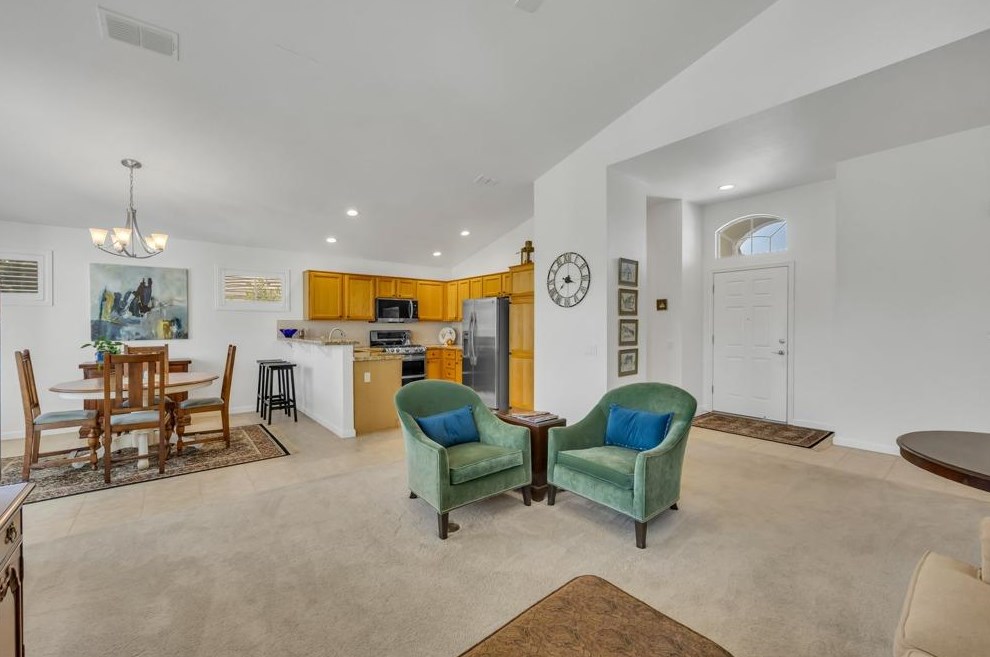 5265 Angelrock Loop, Roseville CA  95747-8251 exterior