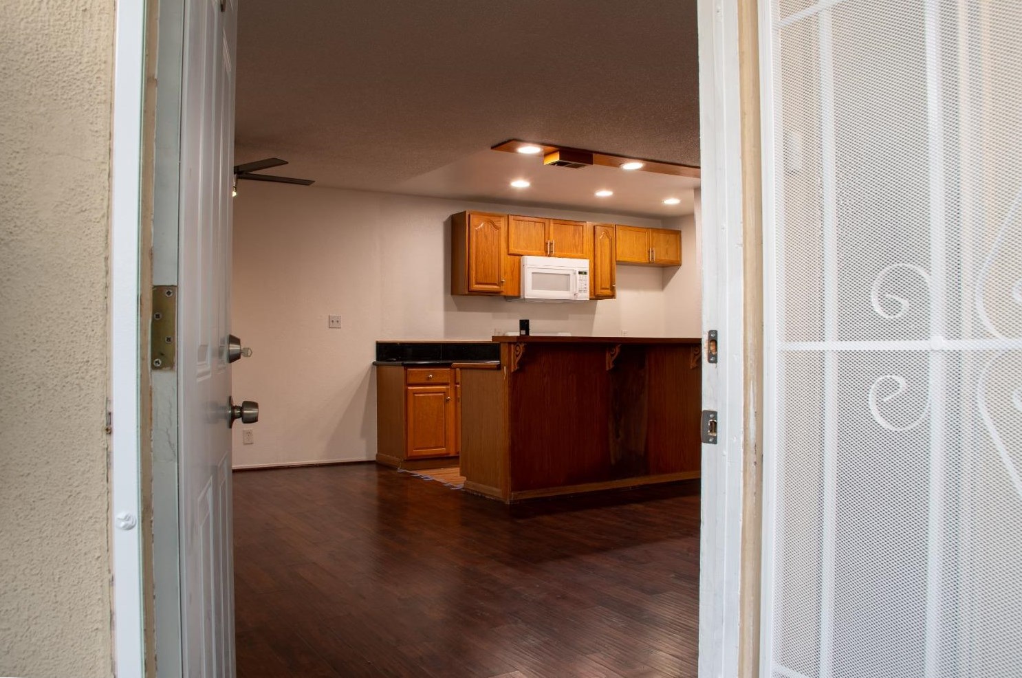 4521 Palm Ave, Sacramento CA  95842-3428 exterior