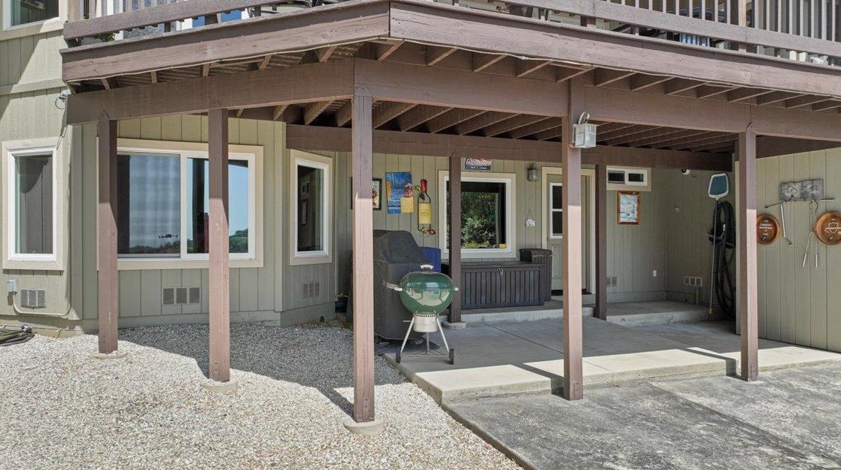 18444 Mika Ln, Sonora CA  95370-8662 exterior