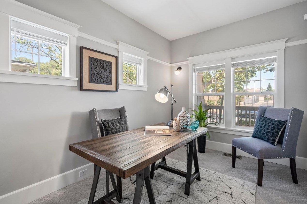2254 34th St, Sacramento CA  95817-1210 exterior