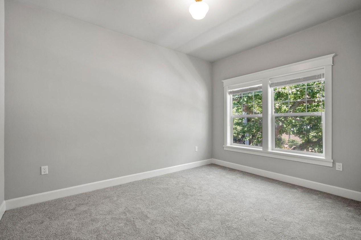 2254 34th St, Sacramento CA  95817-1210 exterior