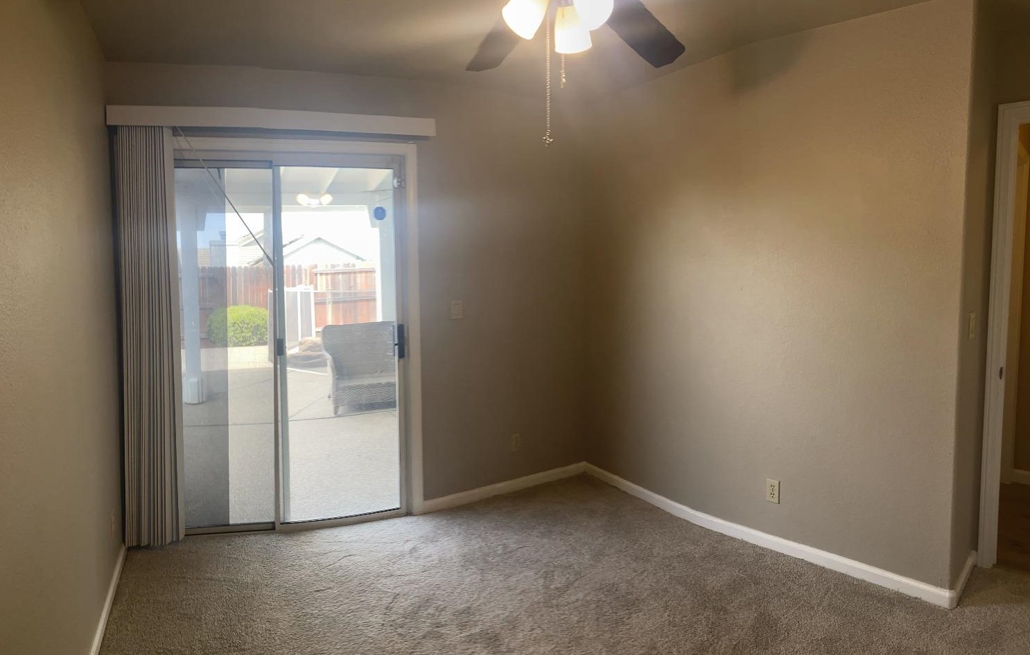 5638 Onyx Dr, Rocklin CA  95677-4742 exterior