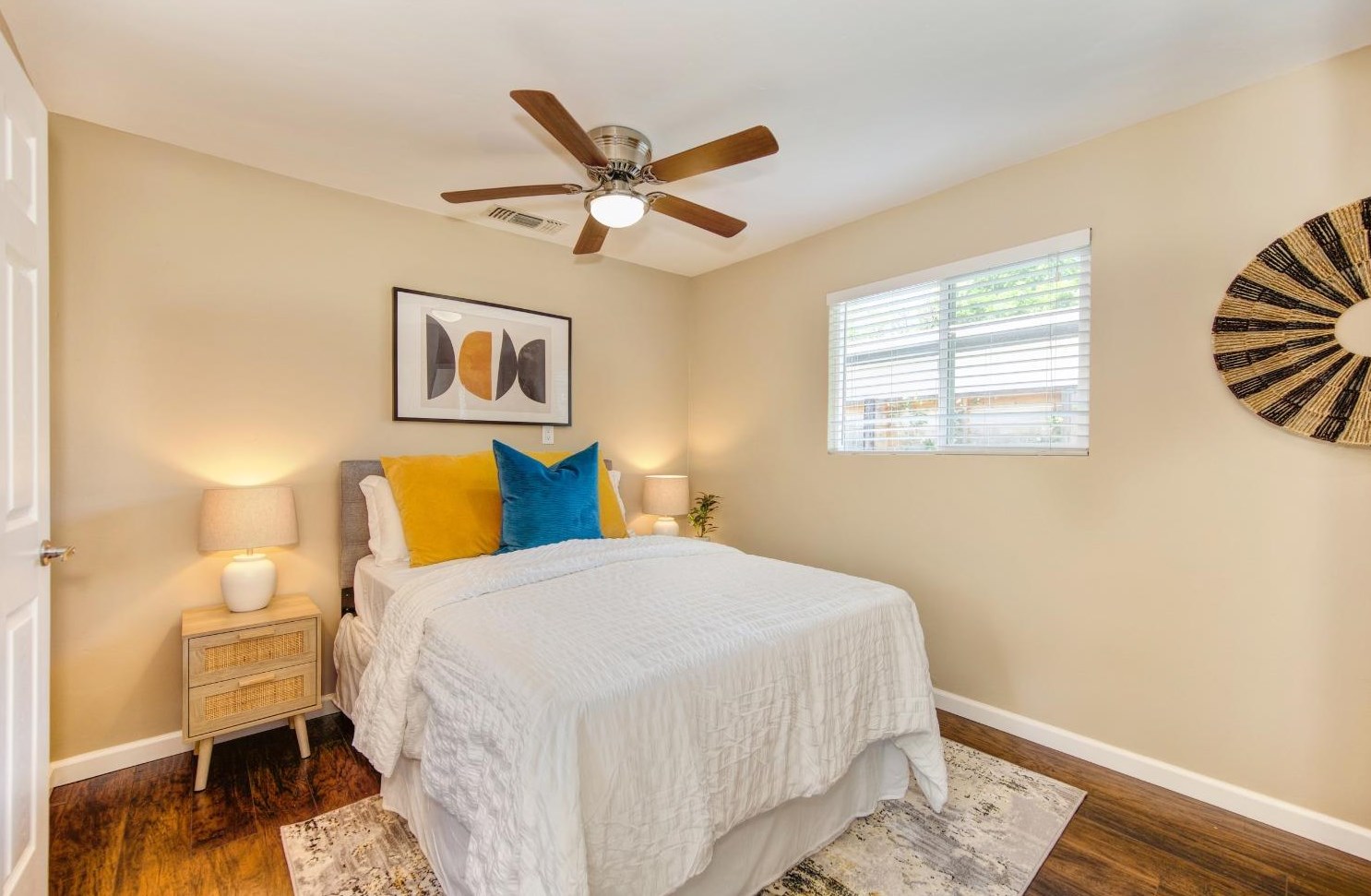 128 Birch St, Roseville CA  95678-2576 exterior