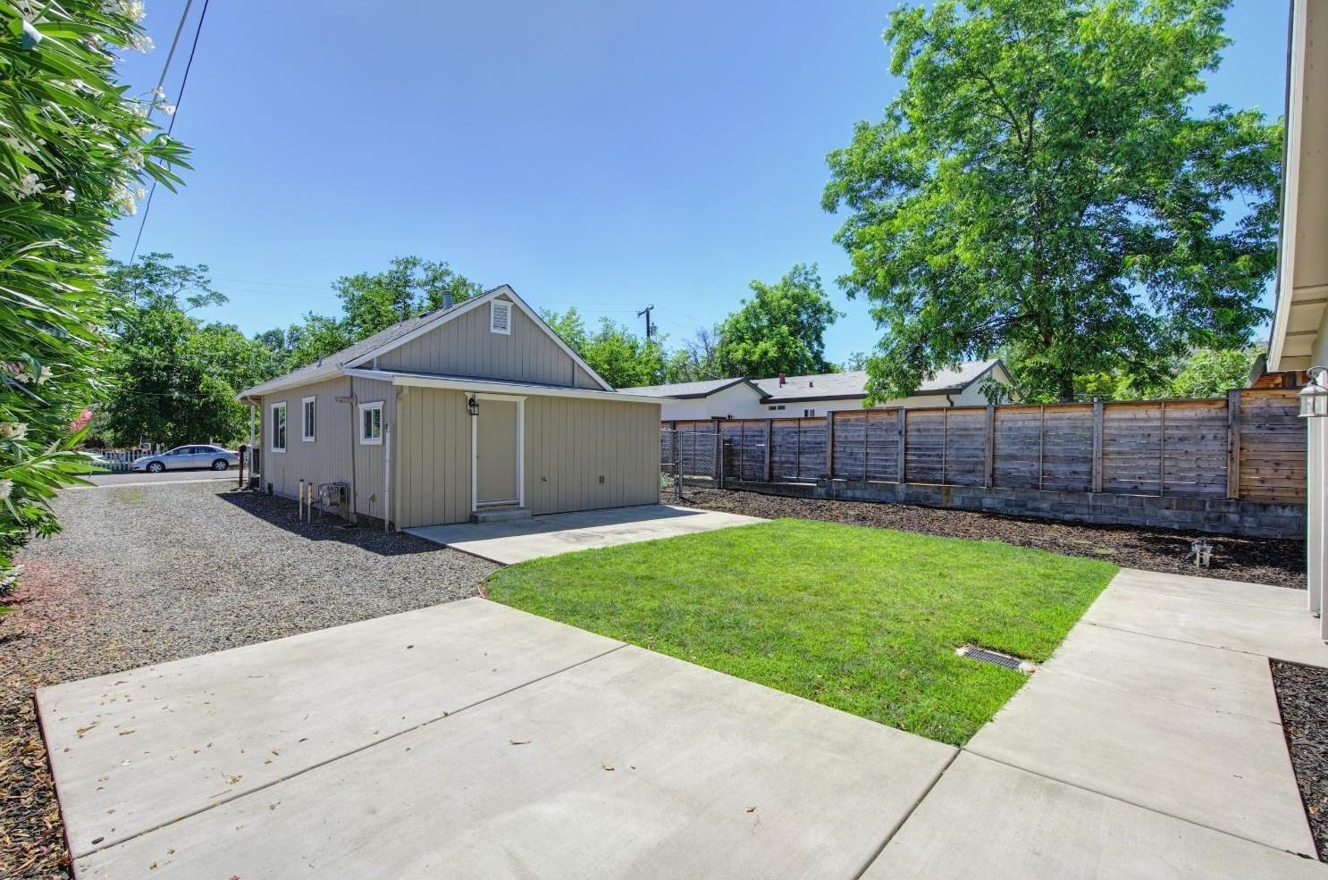 128 Birch St, Roseville CA  95678-2576 exterior