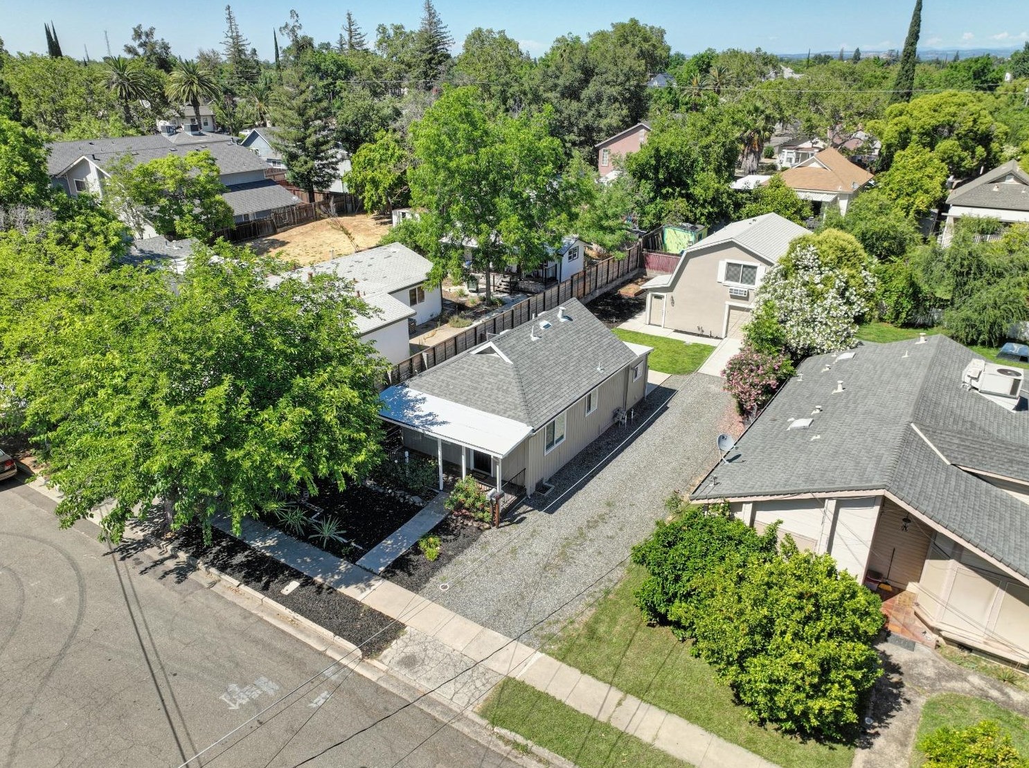 128 Birch St, Roseville CA  95678-2576 exterior