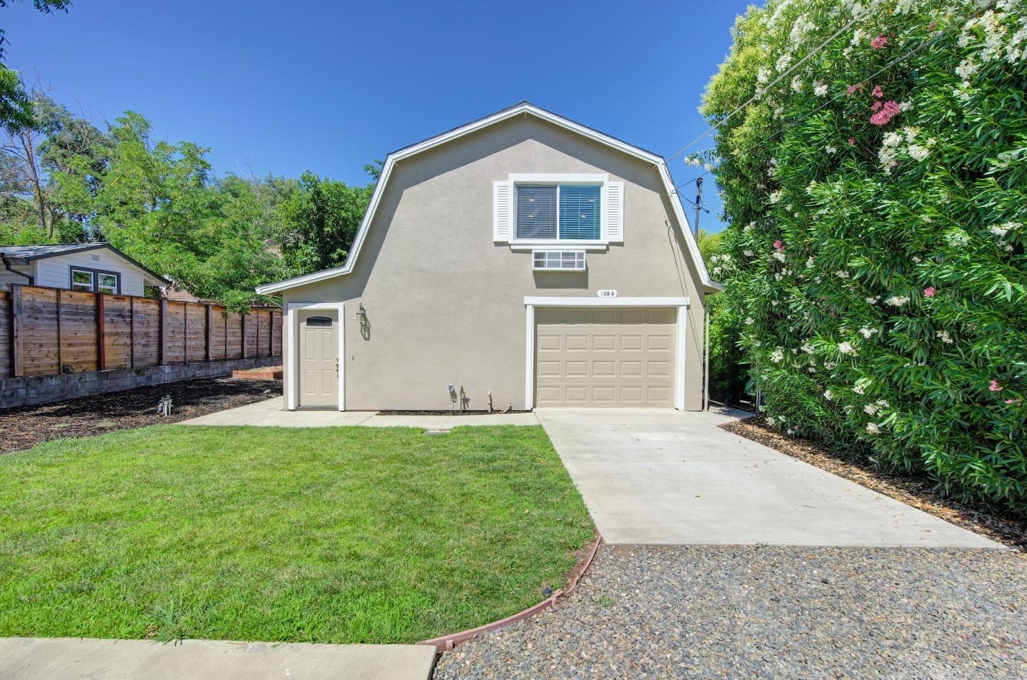 128 Birch St, Roseville CA  95678-2576 exterior
