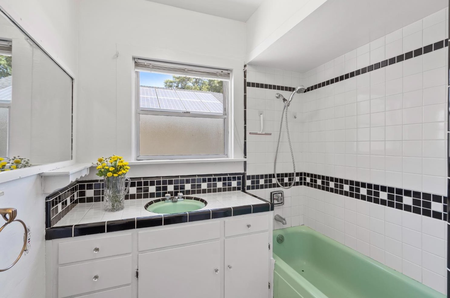 2189 36th St, Sacramento CA  95817-1309 exterior
