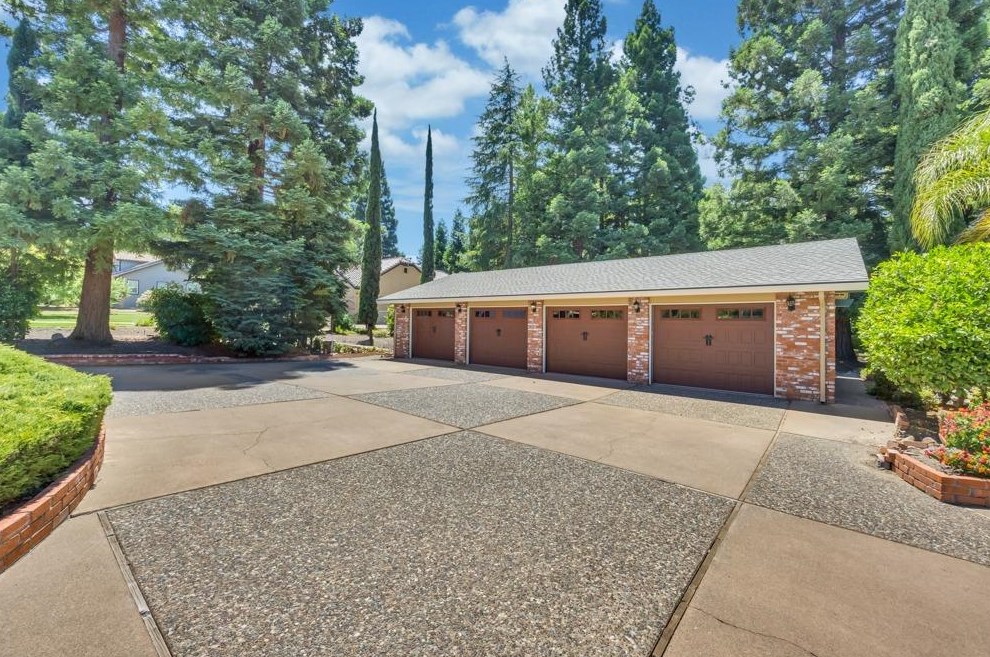 8844 Fargo Ln, Roseville CA  95746-9671 exterior