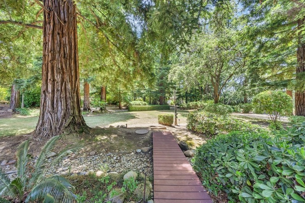 8844 Fargo Ln, Roseville CA  95746-9671 exterior