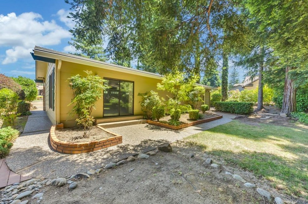 8844 Fargo Ln, Roseville CA  95746-9671 exterior