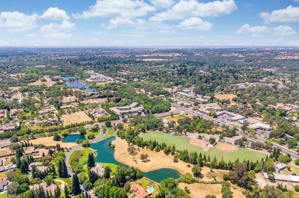 8844 Fargo Ln, Roseville CA  95746-9671 exterior