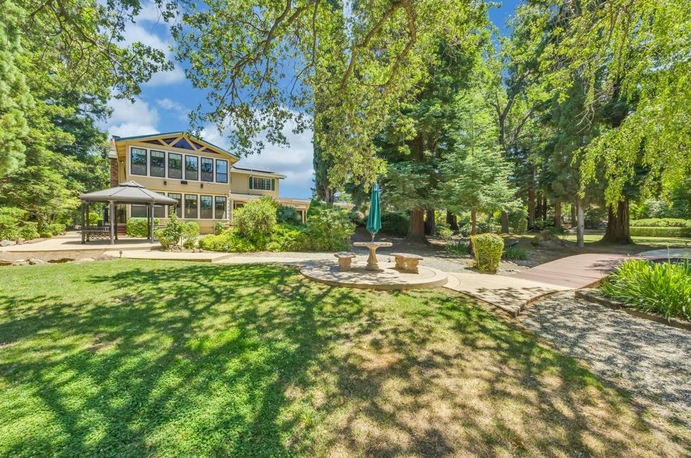 8844 Fargo Ln, Roseville CA  95746-9671 exterior