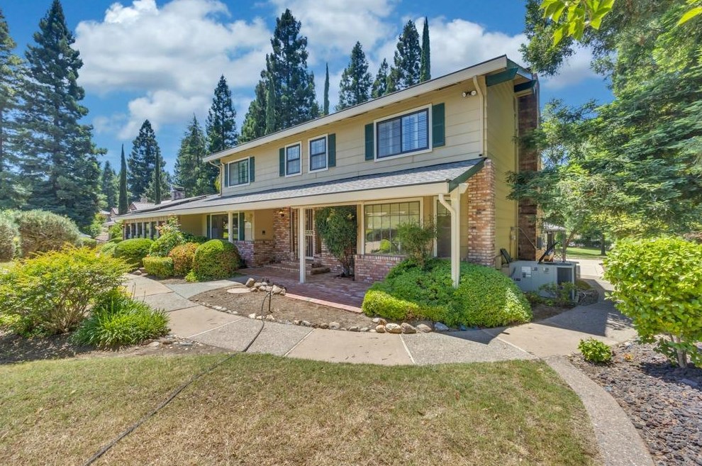 8844 Fargo Ln, Roseville CA  95746-9671 exterior