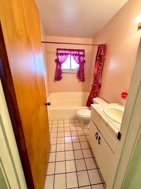 535 East Ave, Livingston CA  95334-1820 exterior