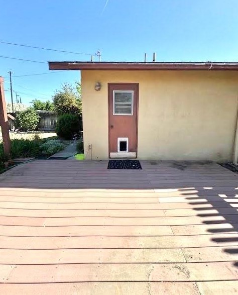 535 East Ave, Livingston CA  95334-1820 exterior