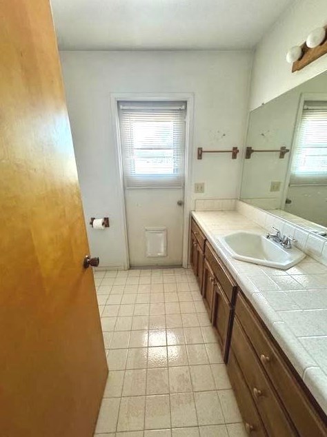 535 East Ave, Livingston CA  95334-1820 exterior