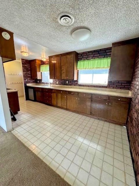 535 East Ave, Livingston CA  95334-1820 exterior