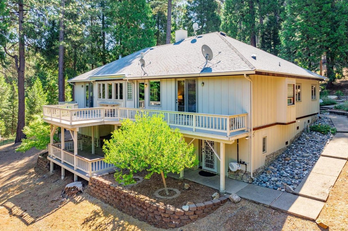4340 Sierra Spg Dr, Pacific House CA  95726-9421 exterior