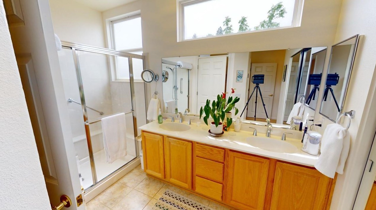 7628 Goose Mdw Way, Roseville CA  95747-8179 exterior