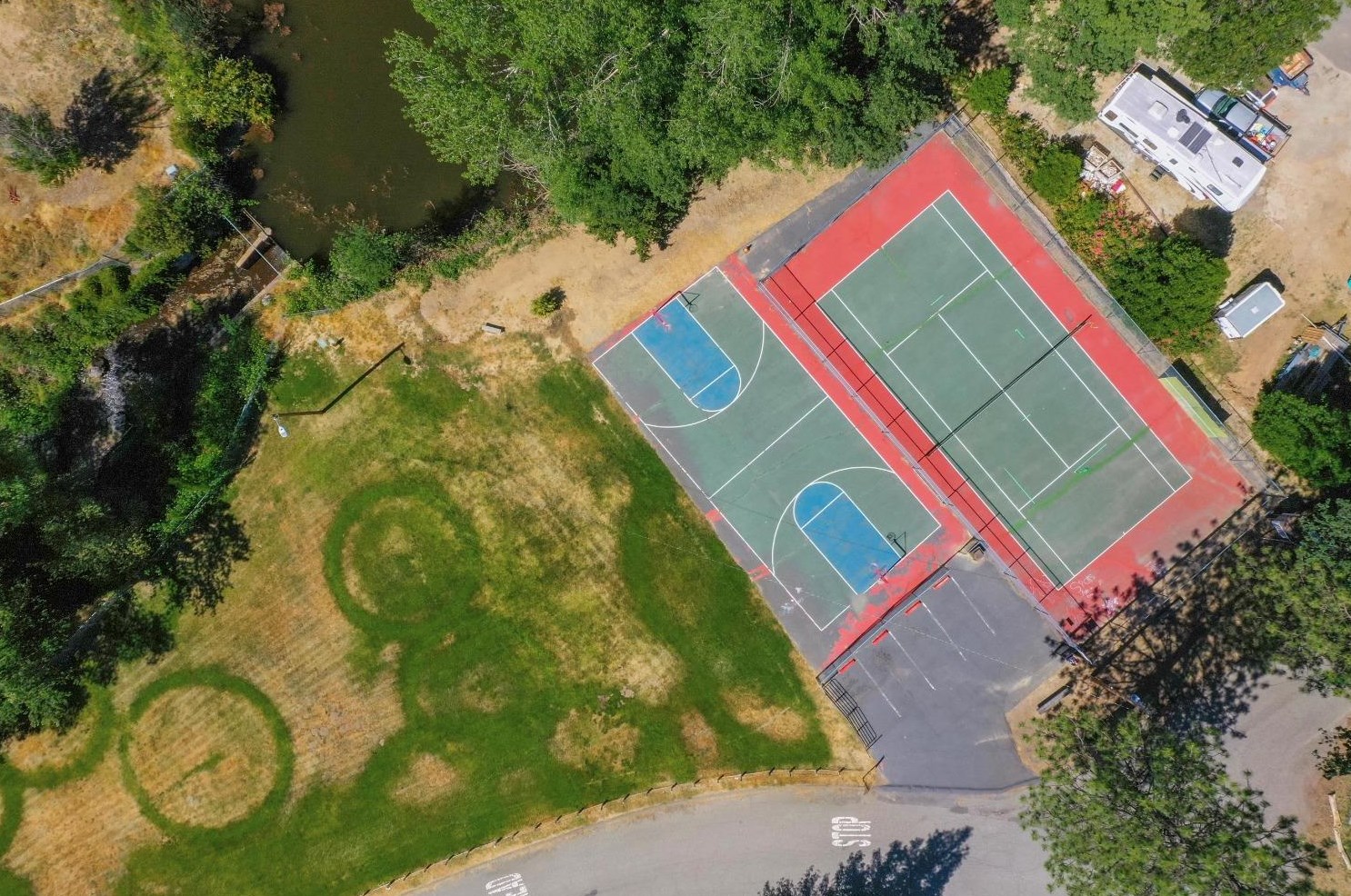 21802 Crystal Lake Dr, Sonora CA  95370-9113 exterior