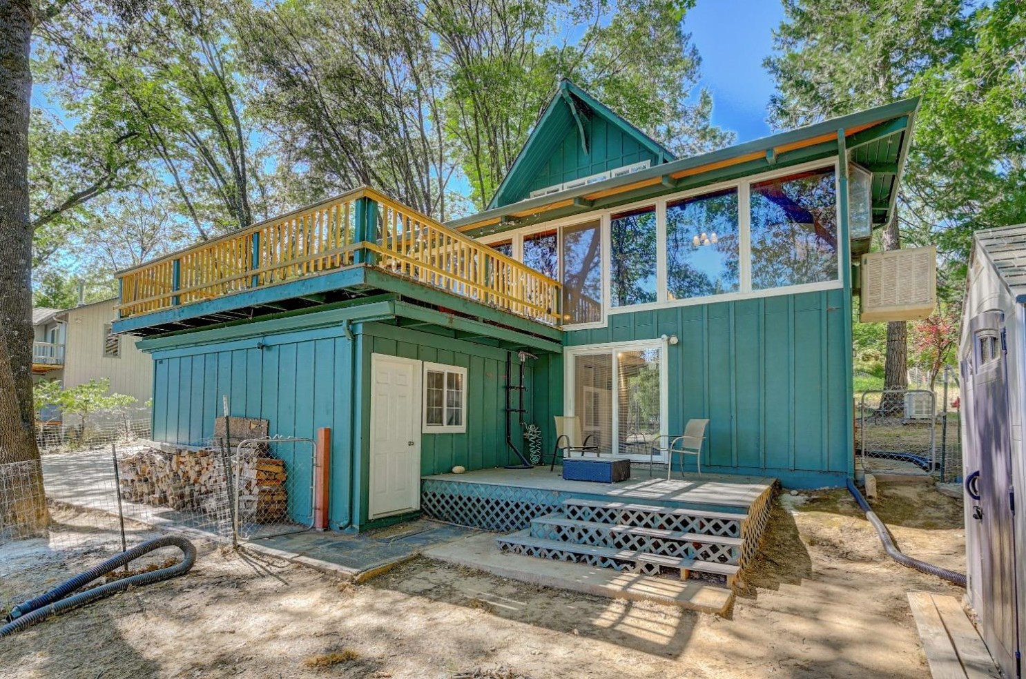 21802 Crystal Lake Dr, Sonora CA  95370-9113 exterior