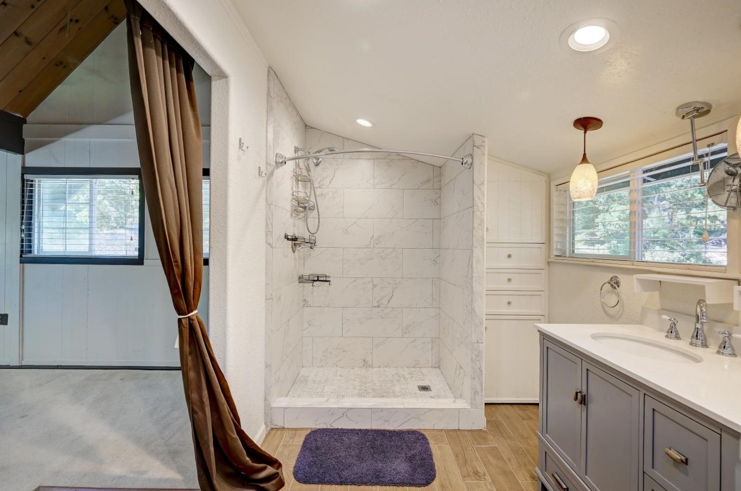 21802 Crystal Lake Dr, Sonora CA  95370-9113 exterior