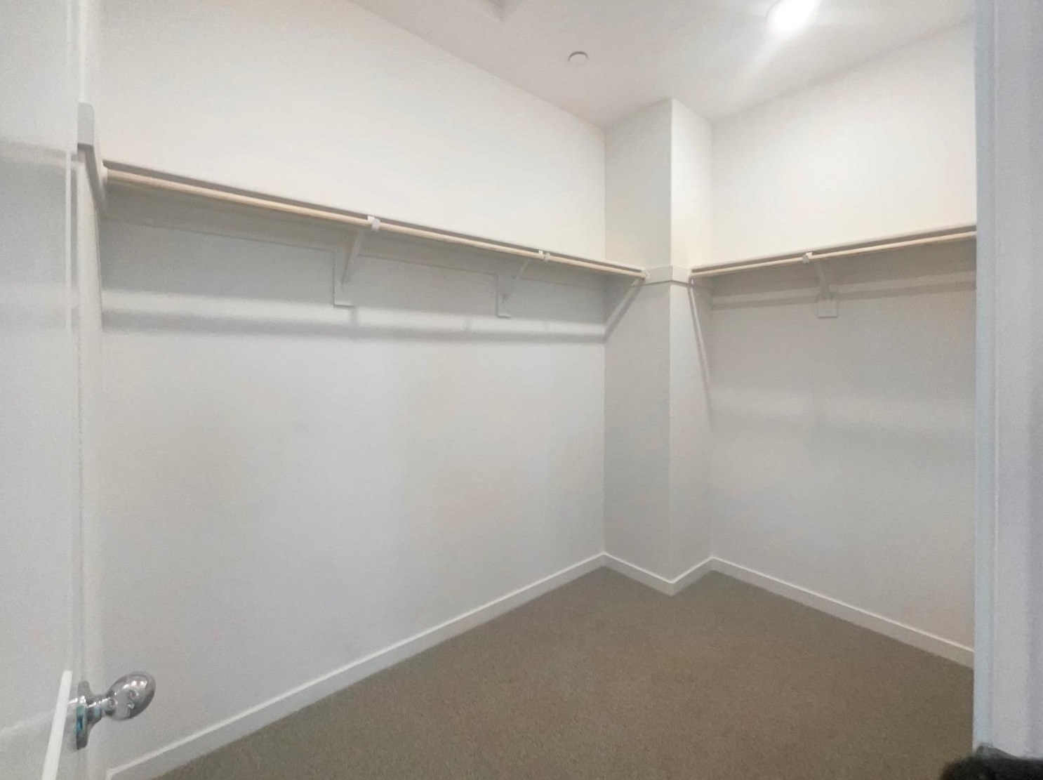 5301 Commerce Way, Sacramento CA  95835-3002 exterior