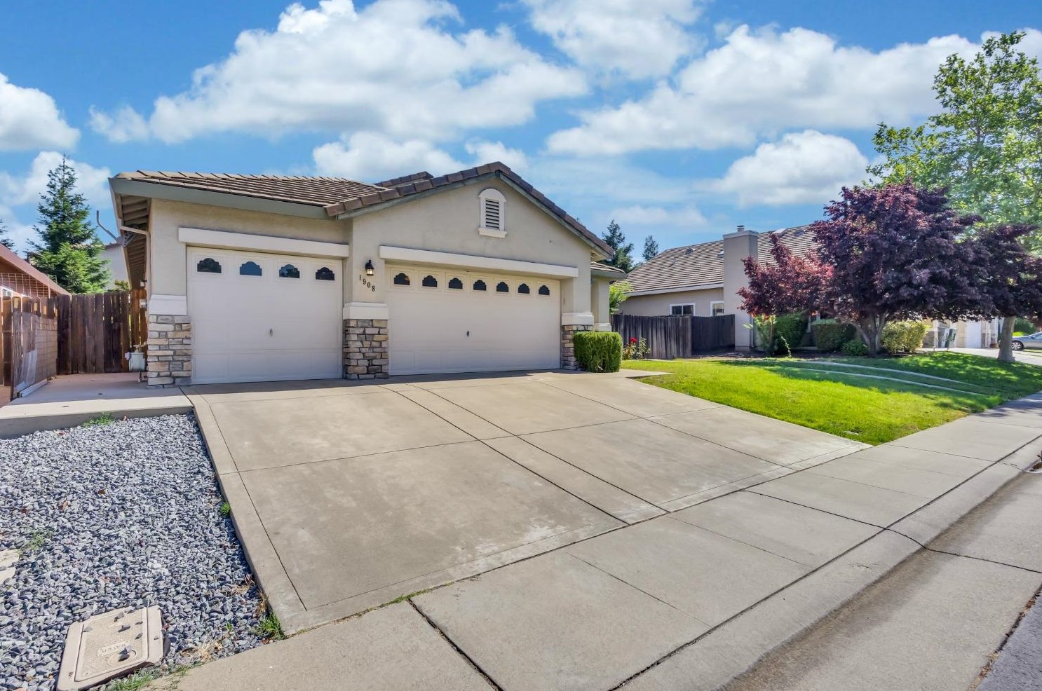 1908 Mckinley St, Rocklin CA  95765-5853 exterior