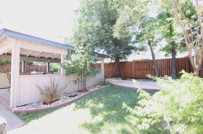 4708 Story Way, Elk Grove CA  95758-5117 exterior