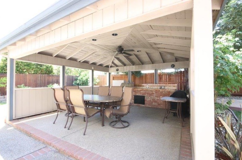 4708 Story Way, Elk Grove CA  95758-5117 exterior
