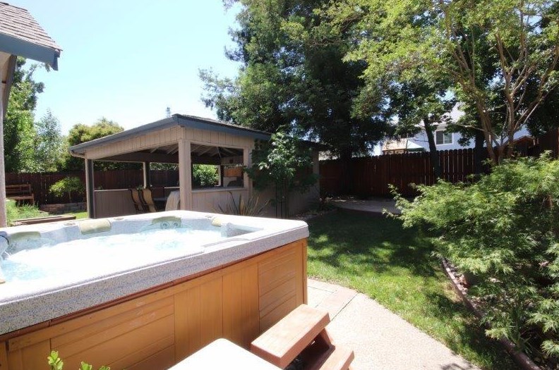 4708 Story Way, Elk Grove CA  95758-5117 exterior