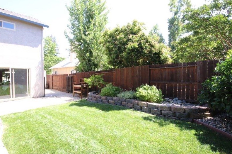 4708 Story Way, Elk Grove CA  95758-5117 exterior