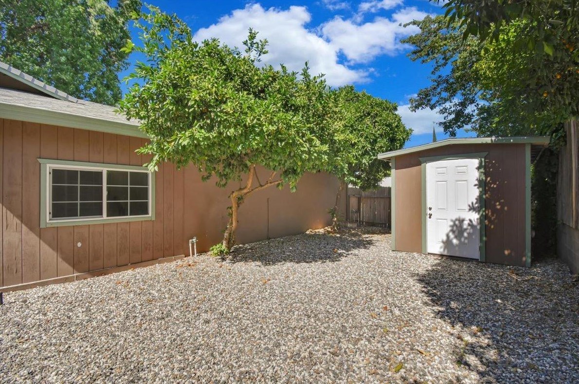 120 Park Ave, Yuba City CA 95991-5829 exterior