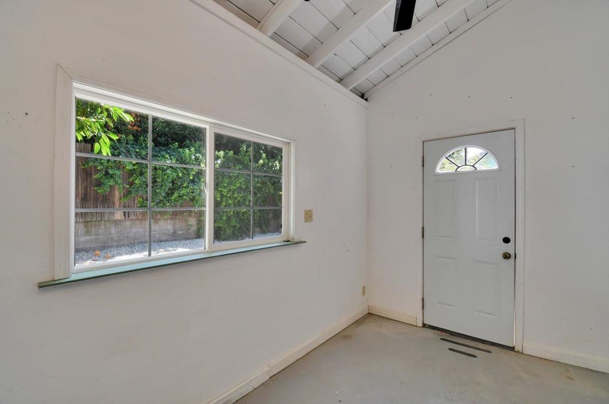 120 Park Ave, Yuba City CA 95991-5829 exterior