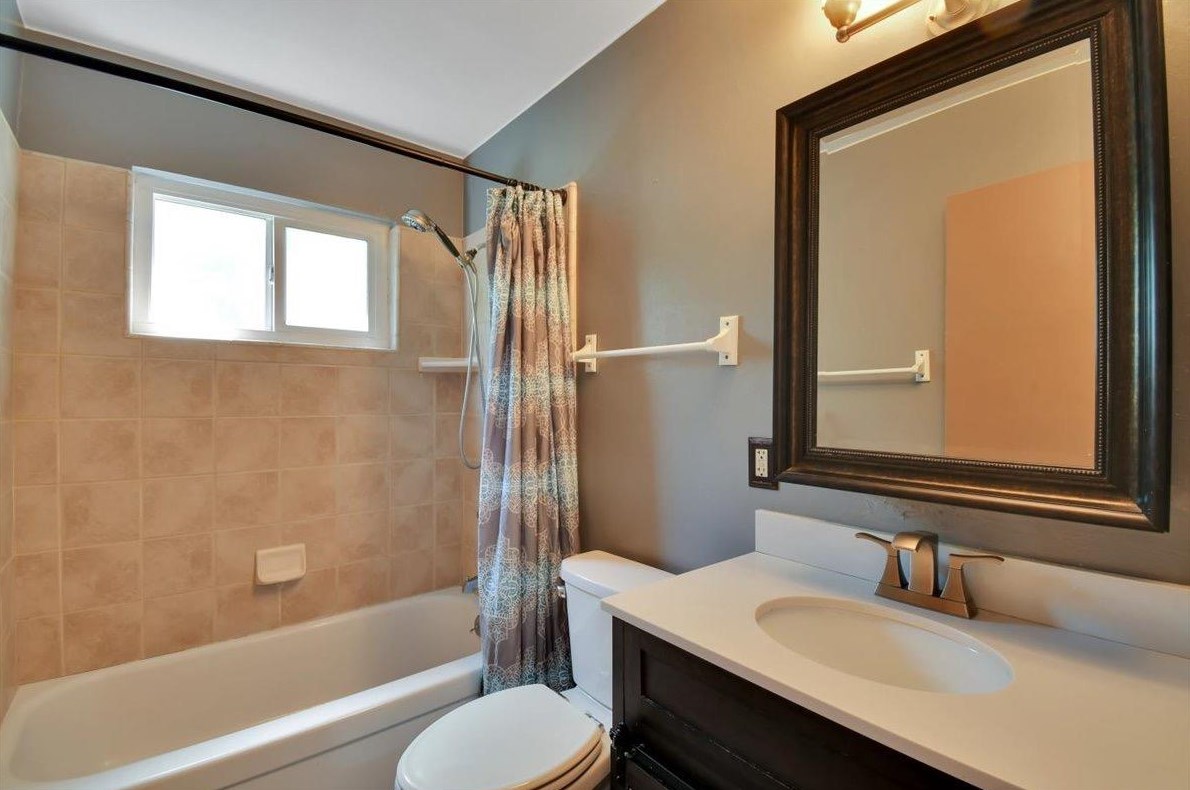 120 Park Ave, Yuba City CA 95991-5829 exterior