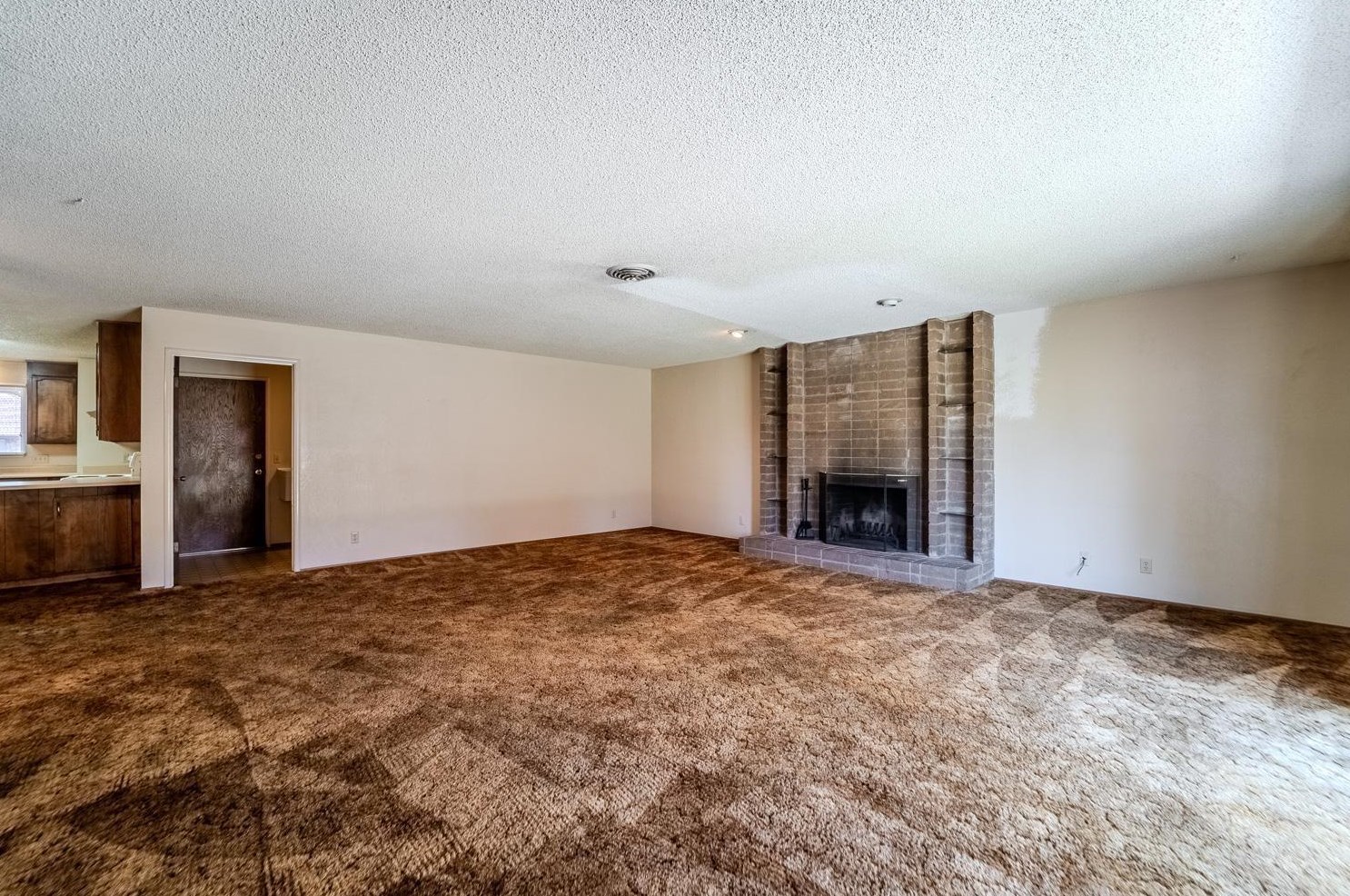 1400 Geary Cir, Yuba City CA  95993-2310 exterior