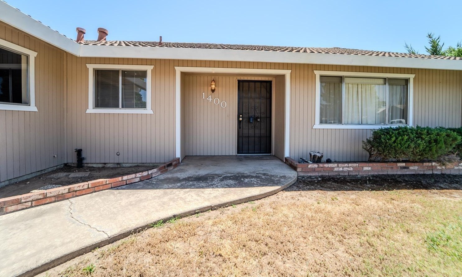 1400 Geary Cir, Yuba City CA  95993-2310 exterior