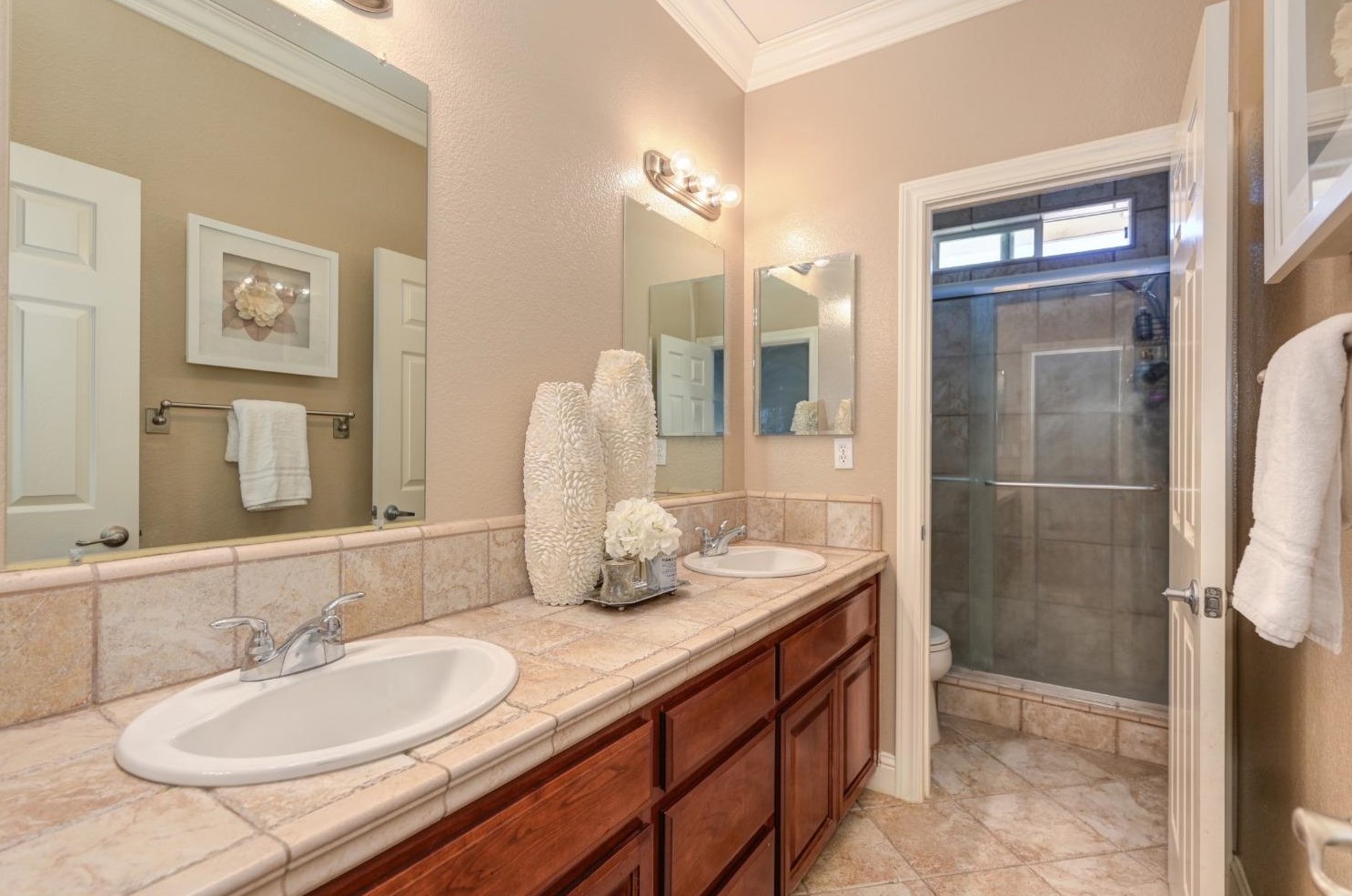 8240 Rebekah Ct, Sacramento CA  95829-9514 exterior